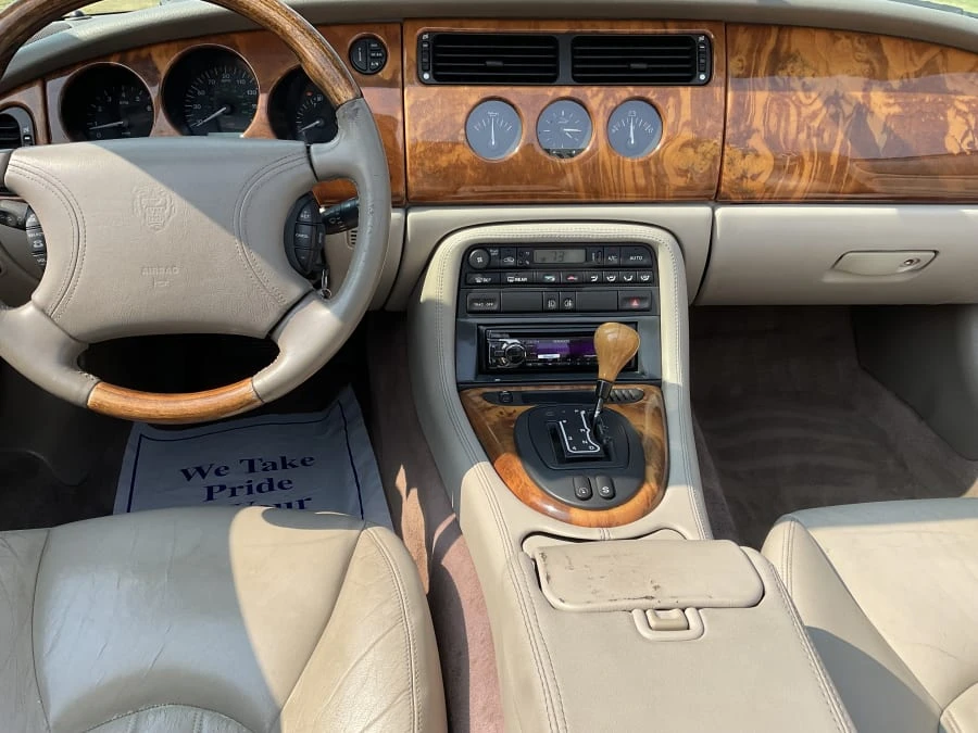 2000 Jaguar X100 XK8 - Image 10 of 12