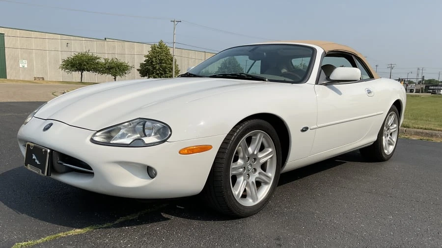2000 Jaguar X100 XK8 - Image 4 of 12