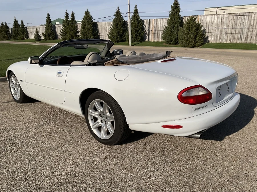 2000 Jaguar X100 XK8 - Image 3 of 12