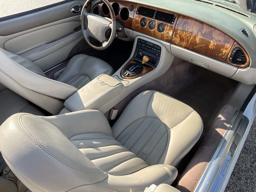 2000 Jaguar X100 XK8 - Image 7 of 12
