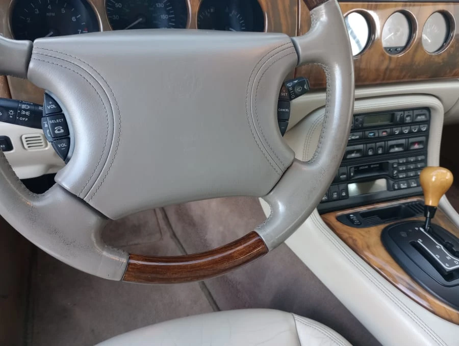 2000 Jaguar X100 XK8 - Image 14 of 17
