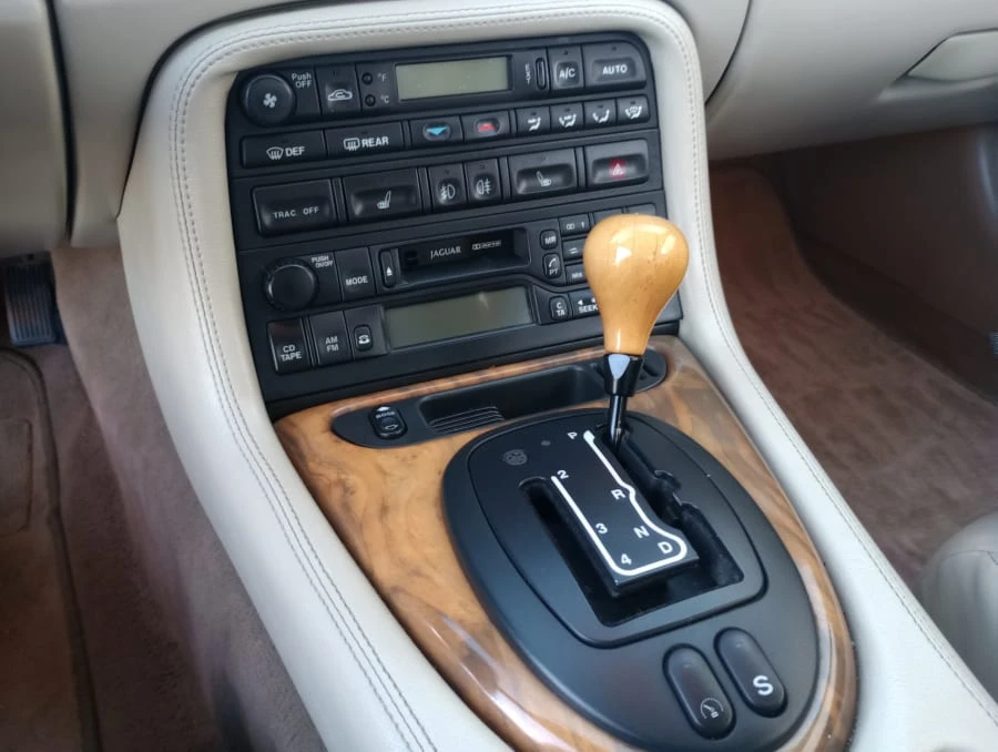 2000 Jaguar X100 XK8 - Image 17 of 17