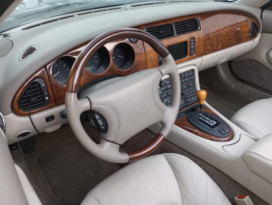 2000 Jaguar X100 XK8 - Image 13 of 22