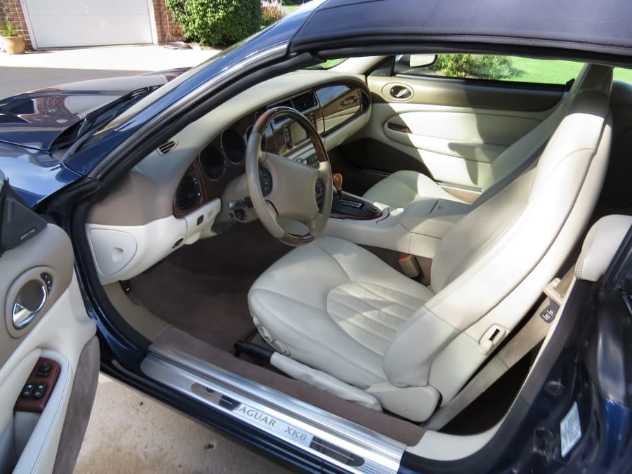 2000 Jaguar X100 XK8 - Image 3 of 9