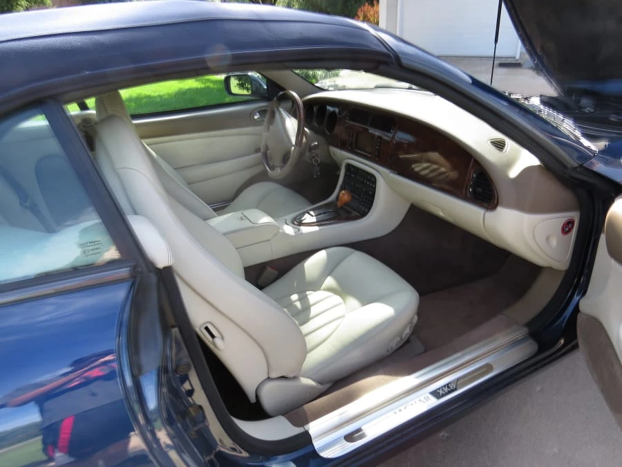 2000 Jaguar X100 XK8 - Image 4 of 9
