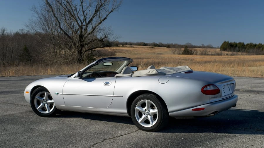 2000 Jaguar X100 XK8 - Image 3 of 12