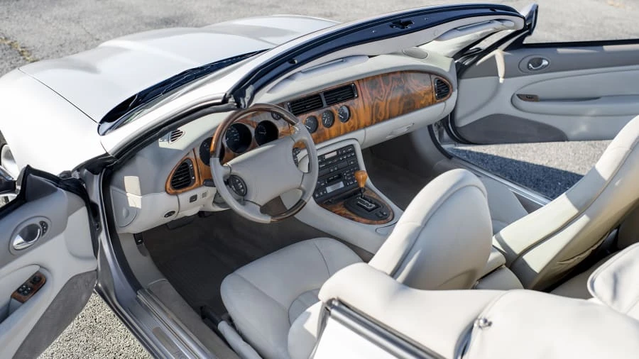 2000 Jaguar X100 XK8 - Image 4 of 12
