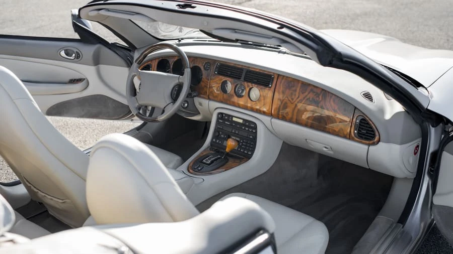 2000 Jaguar X100 XK8 - Image 5 of 12