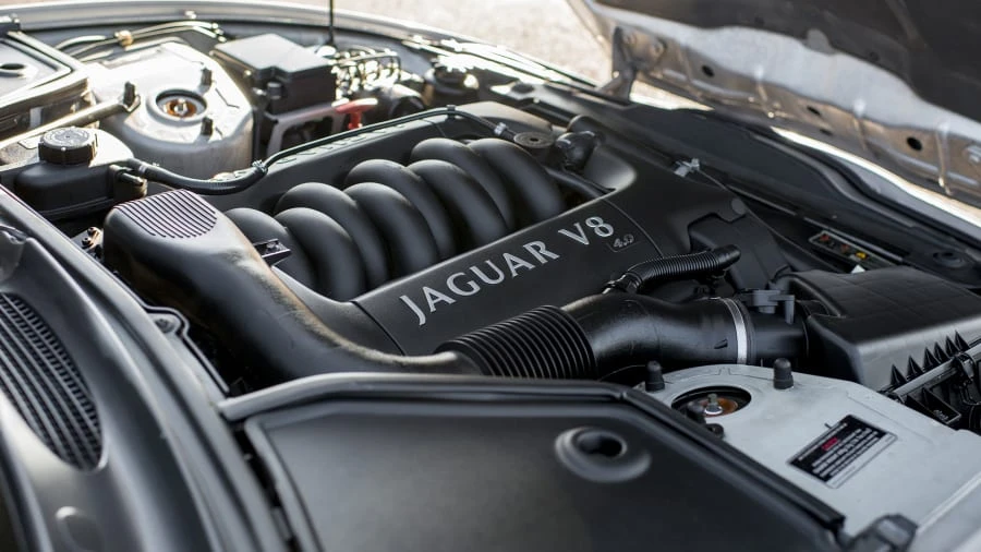 2000 Jaguar X100 XK8 - Image 6 of 12