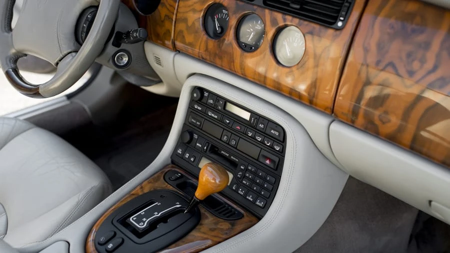 2000 Jaguar X100 XK8 - Image 9 of 12