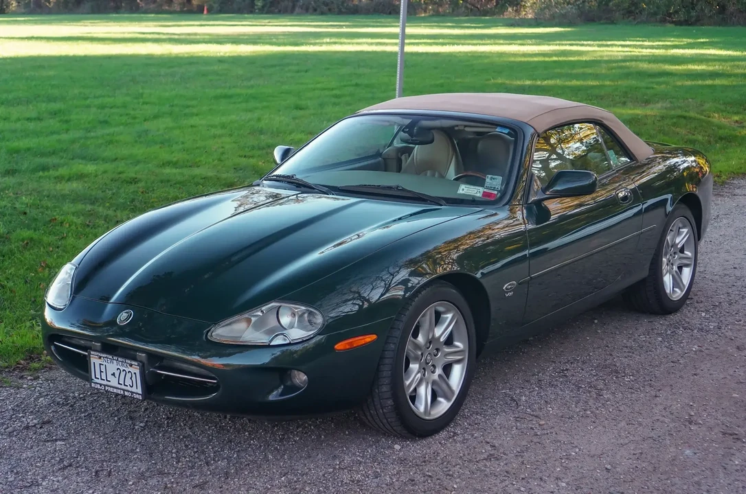 2000 Jaguar X100 XK8 - Image 2 of 6