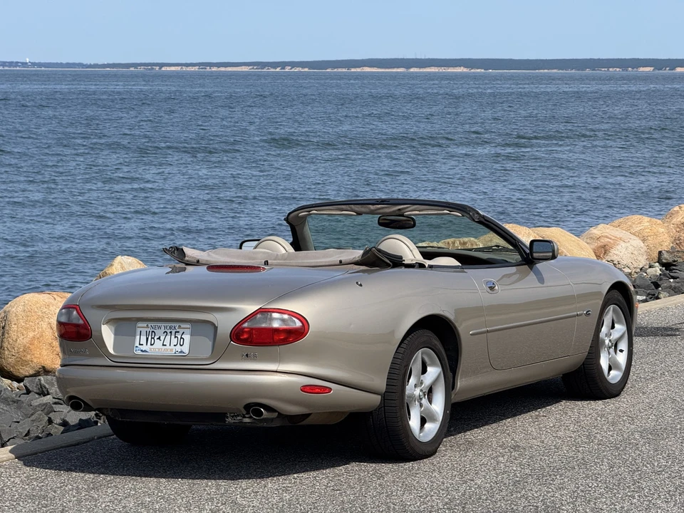 2000 Jaguar X100 XK8 - Image 12 of 31