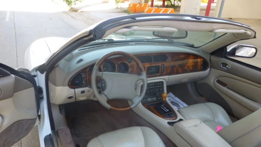 2000 Jaguar X100 XK8 - Image 4 of 5