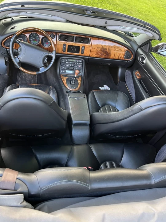 2000 Jaguar X100 XK8 - Image 18 of 27