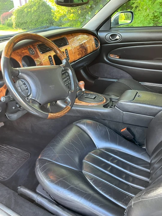 2000 Jaguar X100 XK8 - Image 14 of 27