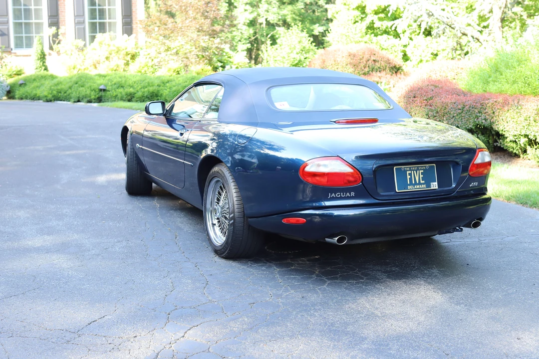 2000 Jaguar X100 XK8 - Image 10 of 31