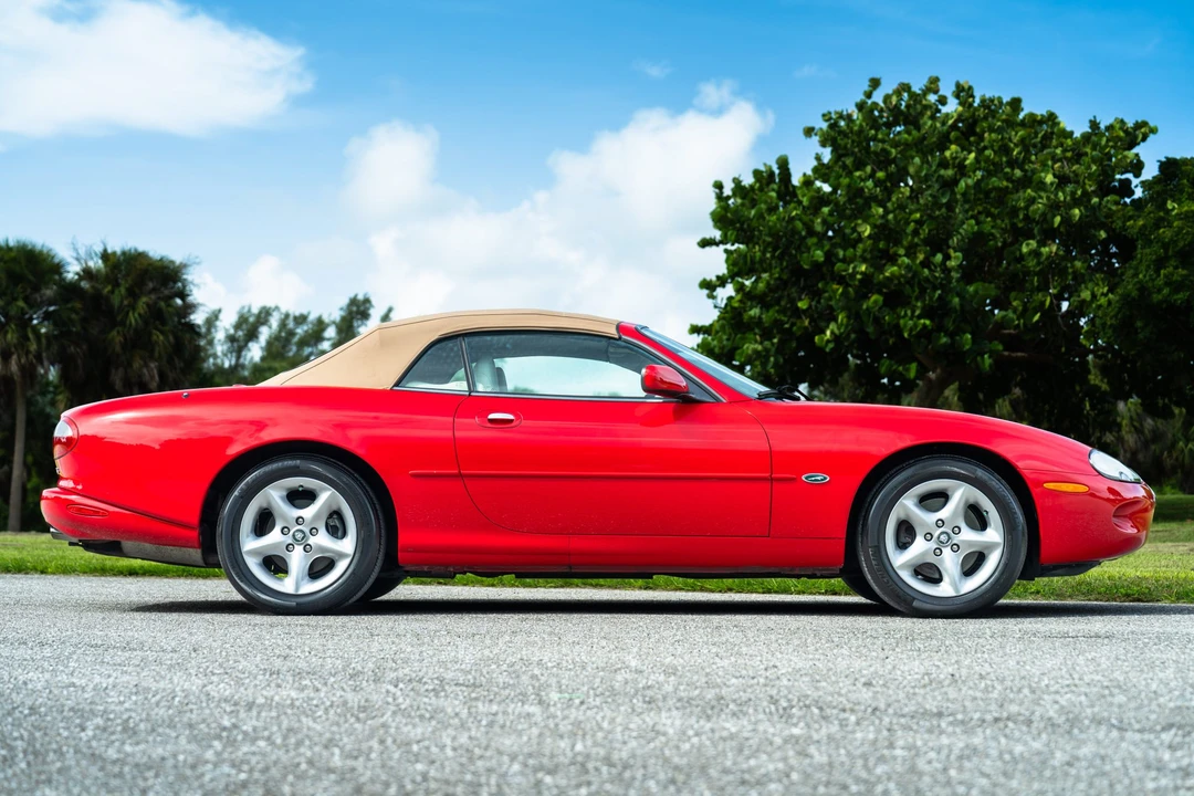 2000 Jaguar X100 XK8 - Image 15 of 31