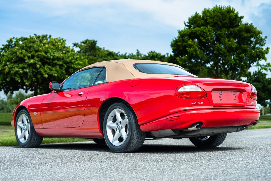 2000 Jaguar X100 XK8 - Image 12 of 31