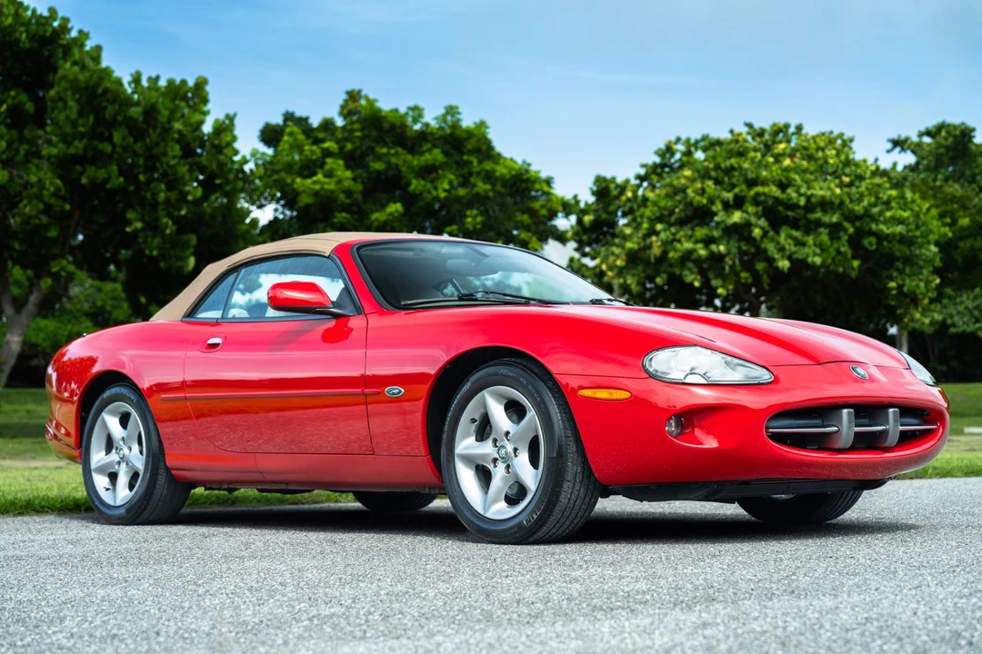 2000 Jaguar X100 XK8 - Image 16 of 31