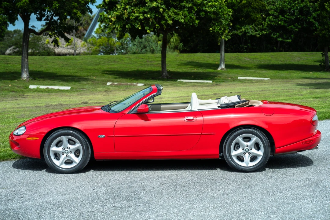 2000 Jaguar X100 XK8 - Image 3 of 31