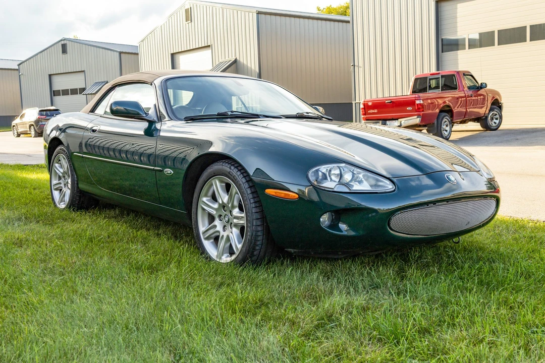 2000 Jaguar X100 XK8 - Image 12 of 31