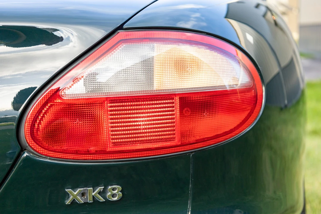 2000 Jaguar X100 XK8 - Image 25 of 31