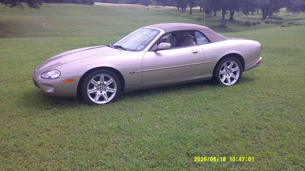 2000 Jaguar X100 XK8 - Image 3 of 31