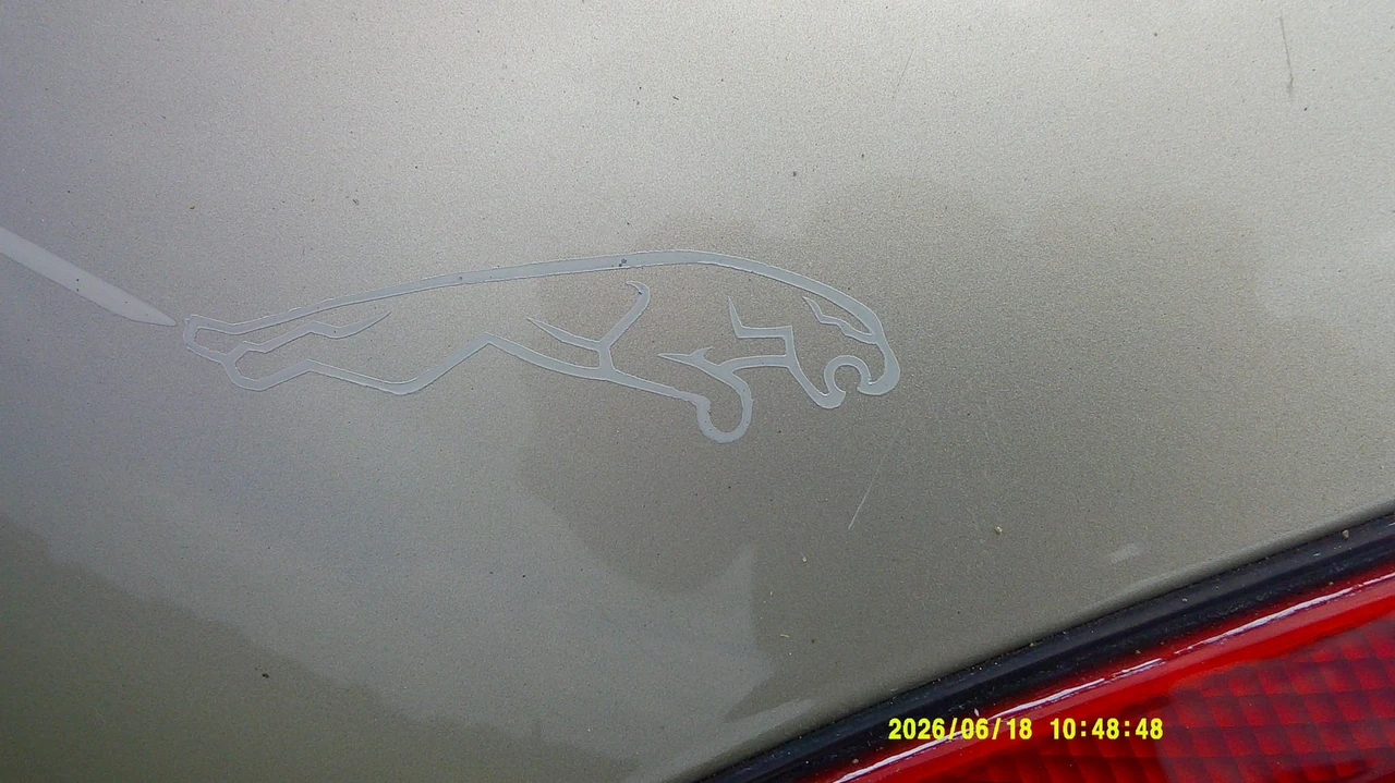 2000 Jaguar X100 XK8 - Image 15 of 31