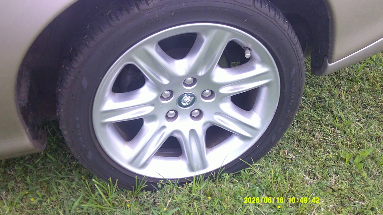 2000 Jaguar X100 XK8 - Image 27 of 31