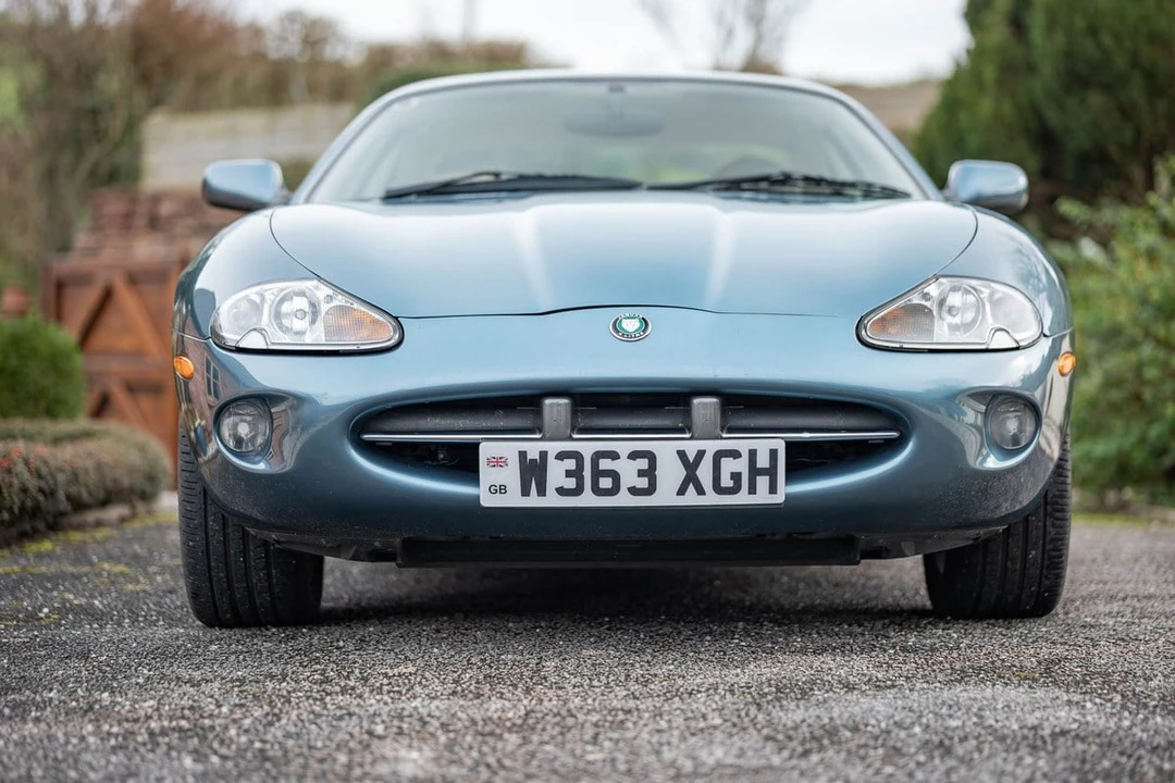 2000 Jaguar X100 XK8 - Image 15 of 30