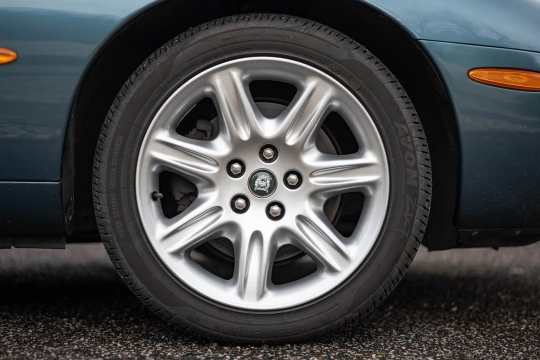 2000 Jaguar X100 XK8 - Image 19 of 30