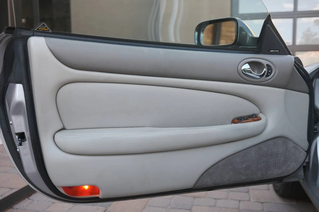 2000 Jaguar X100 XK8 - Image 18 of 20