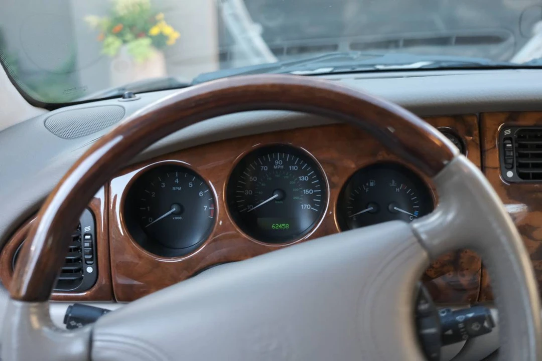 2000 Jaguar X100 XK8 - Image 8 of 20