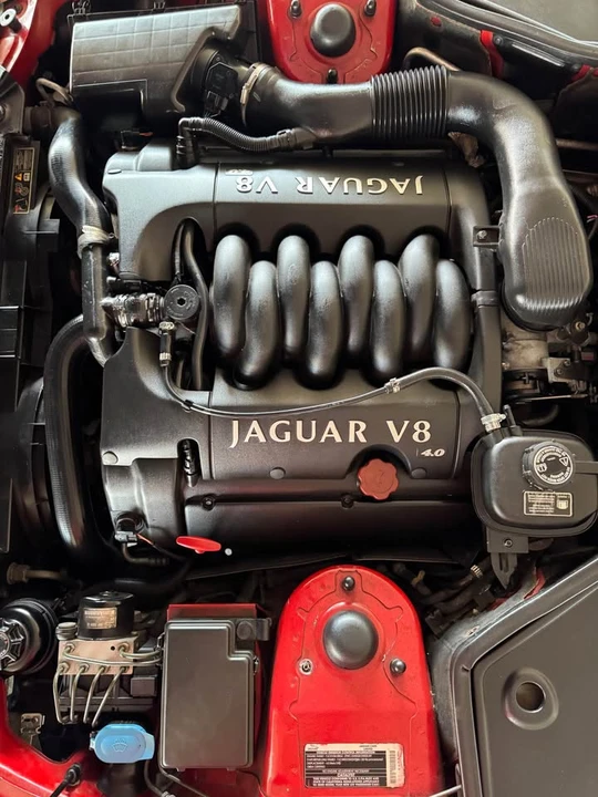 2000 Jaguar X100 XK8 - Image 16 of 20