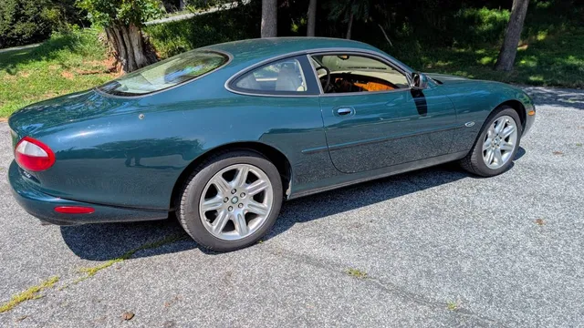 2000 Jaguar XK8 Coupe
