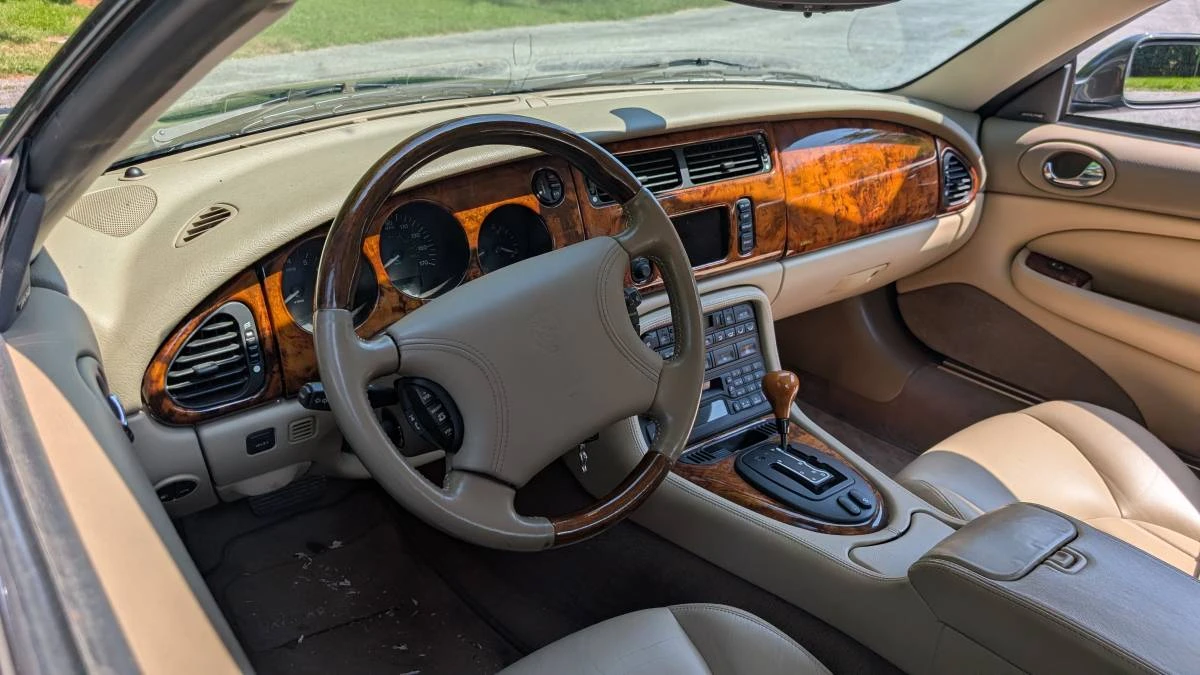 2000 Jaguar X100 XK8 - Image 6 of 12
