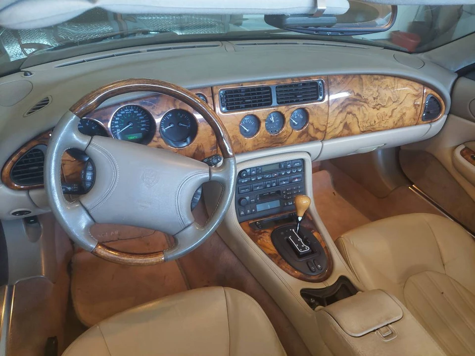 2000 Jaguar X100 XK8 - Image 9 of 10