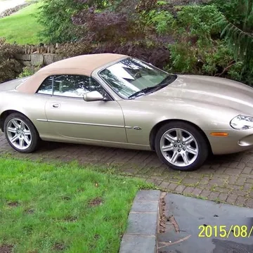 2000 Jaguar XK8