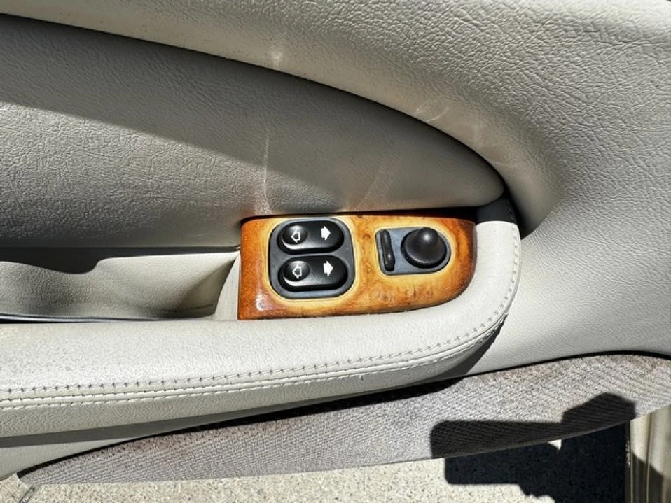 2000 Jaguar X100 XK8 - Image 14 of 20