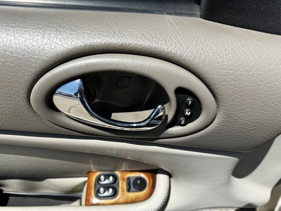 2000 Jaguar X100 XK8 - Image 13 of 20