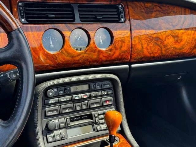 2000 Jaguar X100 XK8 - Image 12 of 20