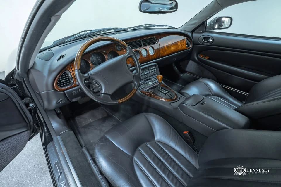 2000 Jaguar X100 XK8 - Image 10 of 16