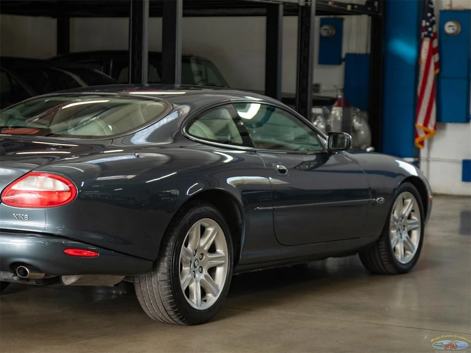 2000 Jaguar X100 XK8 - Image 26 of 31