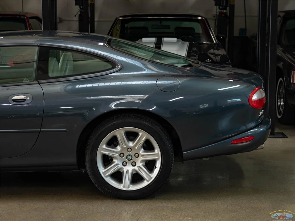 2000 Jaguar X100 XK8 - Image 7 of 31