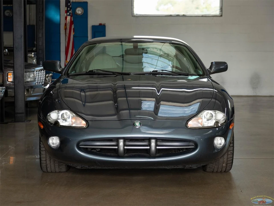 2000 Jaguar X100 XK8 - Image 13 of 31