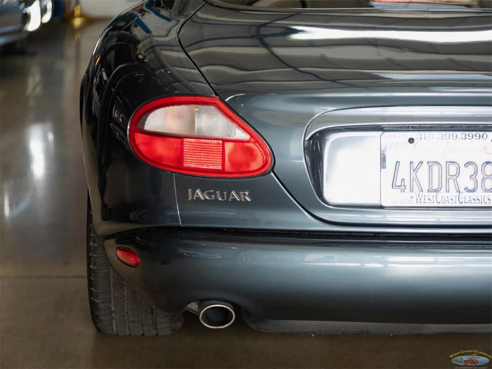 2000 Jaguar X100 XK8 - Image 18 of 31