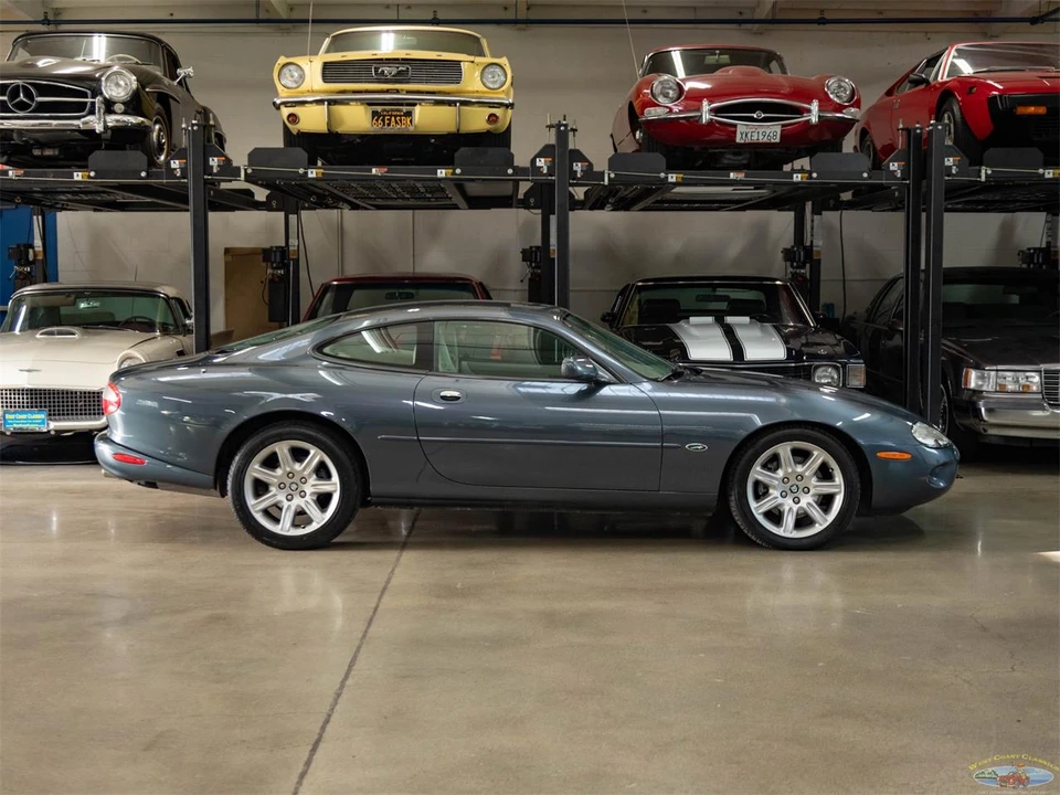 2000 Jaguar X100 XK8 - Image 3 of 31