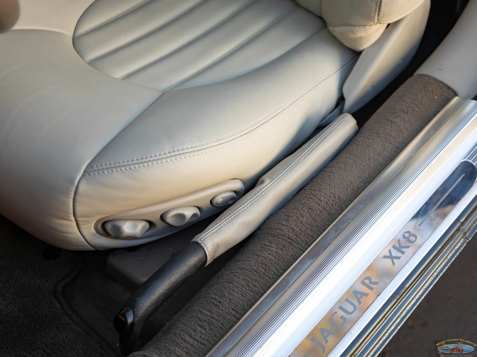 2000 Jaguar X100 XK8 - Image 30 of 31