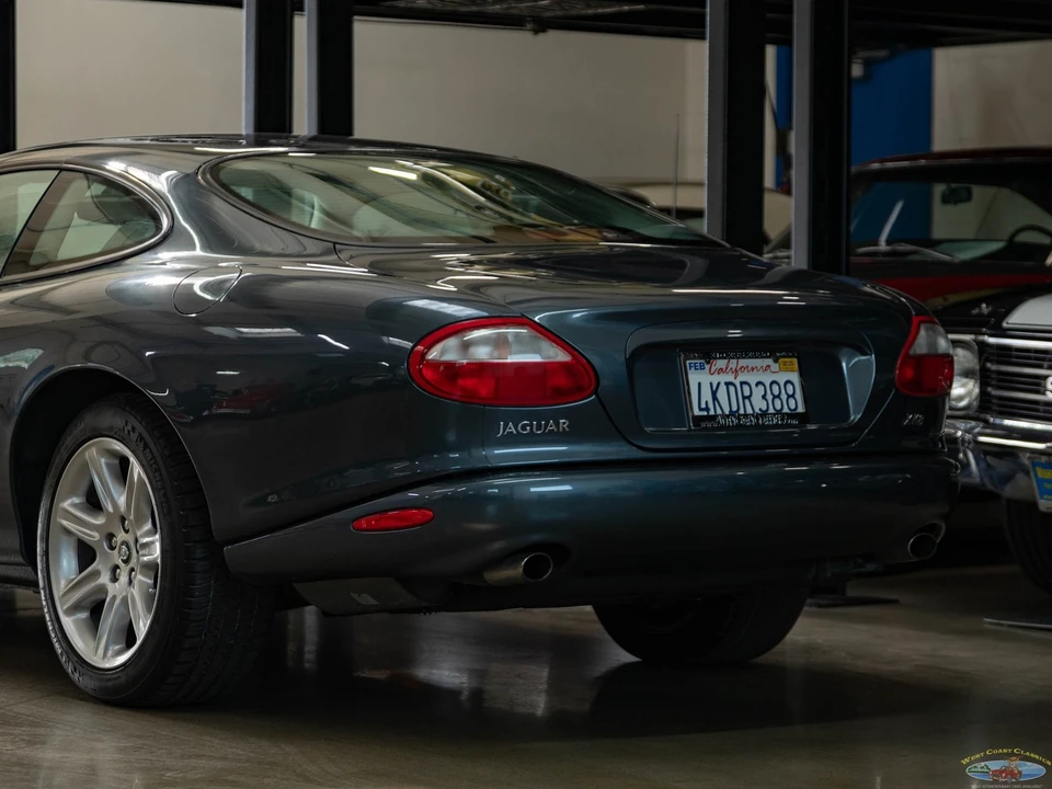 2000 Jaguar X100 XK8 - Image 24 of 31