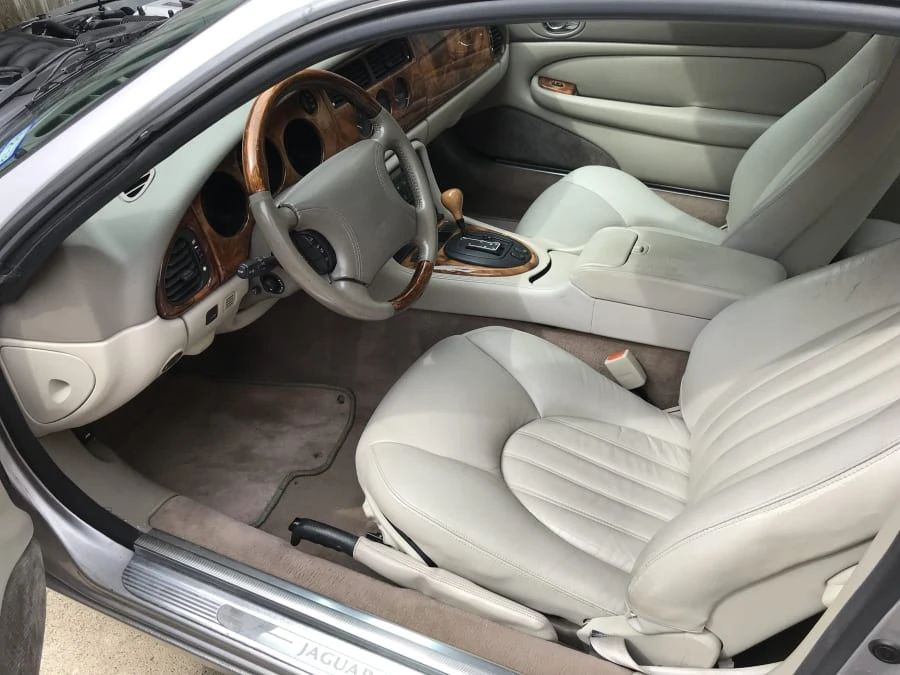 2000 Jaguar X100 XK8 - Image 5 of 11